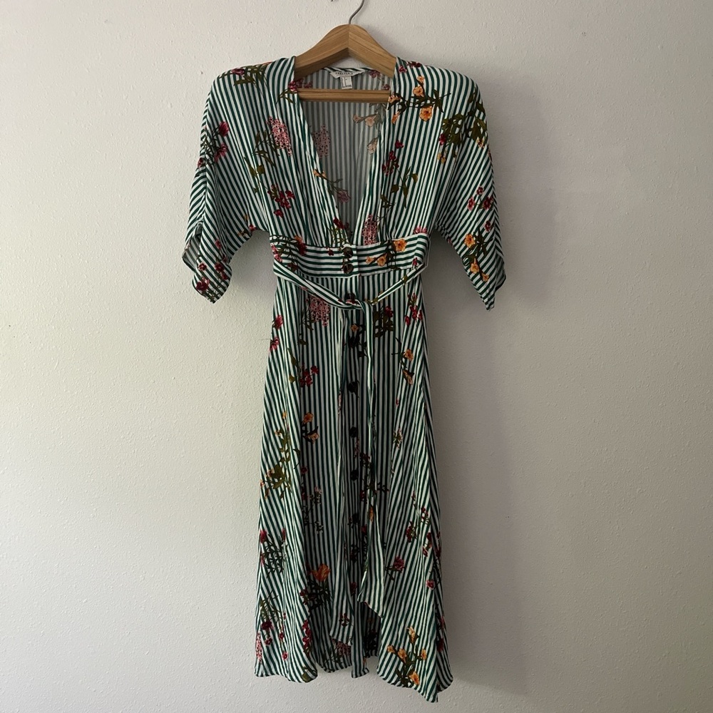 Forever 21 | V-neck Green striped floral wrap dress with tie waist